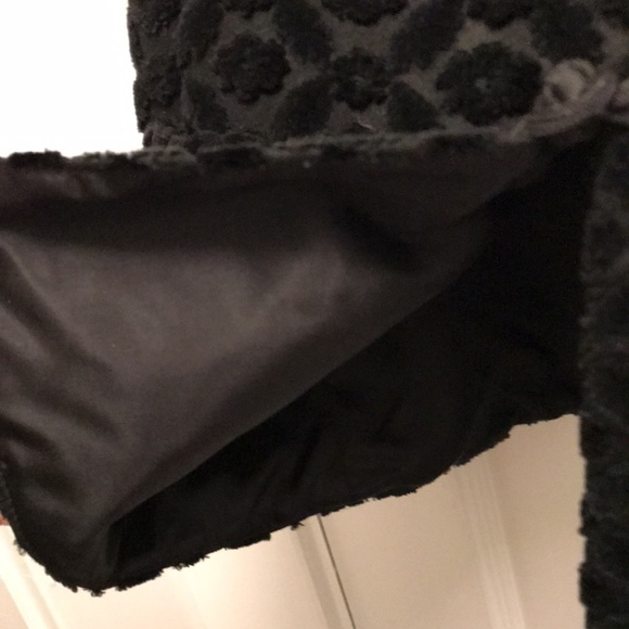 Max & Mabel Velvet Vest Black - Picture 6 of 8